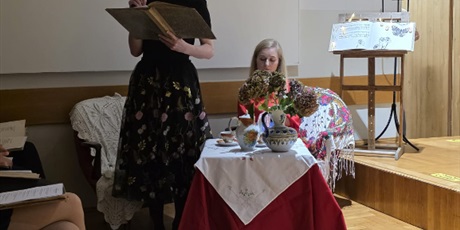 Powiększ grafikę: fotorelacja-z-koncertu-muzyki-polskiej-z-okazji-rocznicy-odzyskania-niepodleglosci-przez-polske-15-listopada-2025-r-godz-17-30-aula-szkoly-654934.jpg