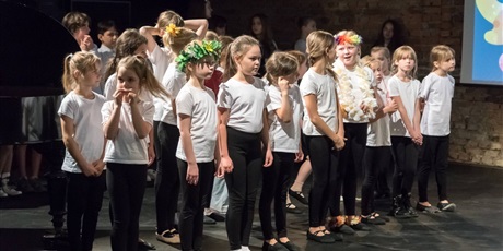 Powiększ grafikę: fotorelacja-z-pasowania-na-ucznia-14-pazdziernika-2025r-647722.jpg