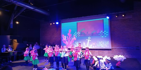 Powiększ grafikę: fotorelacja-z-pasowania-na-ucznia-14-pazdziernika-2025r-647732.jpg