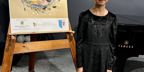 Powiększ grafikę: sukcesy-uczniow-na-konkursie-muzyki-slowianskiej-w-tczewie-661346.jpg