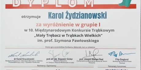 Powiększ grafikę: wyroznienia-dla-antoniego-dobrowolskiego-oraz-karola-zydzianowskiego-podczas-x-miedzynarodowego-konkursu-maly-trebacz-w-trabkach-wielkich-624355.jpg