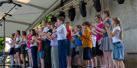 Powiększ grafikę: zakonczenie-roku-szkolnego-26-czerwca-2026-amfiteatr-w-parku-orunskim-707651.jpg